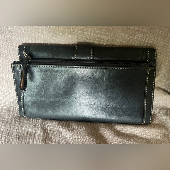 Coach SoHo Black Leather Trifold Wallet with Silver Buckle - Picture 5 of 15